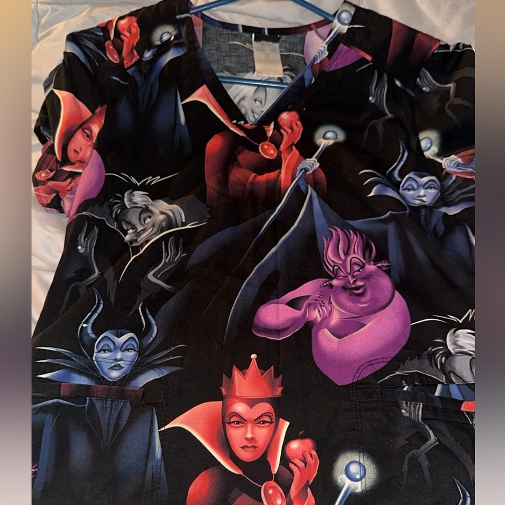 Disneys Villains Women’s Scrub Top